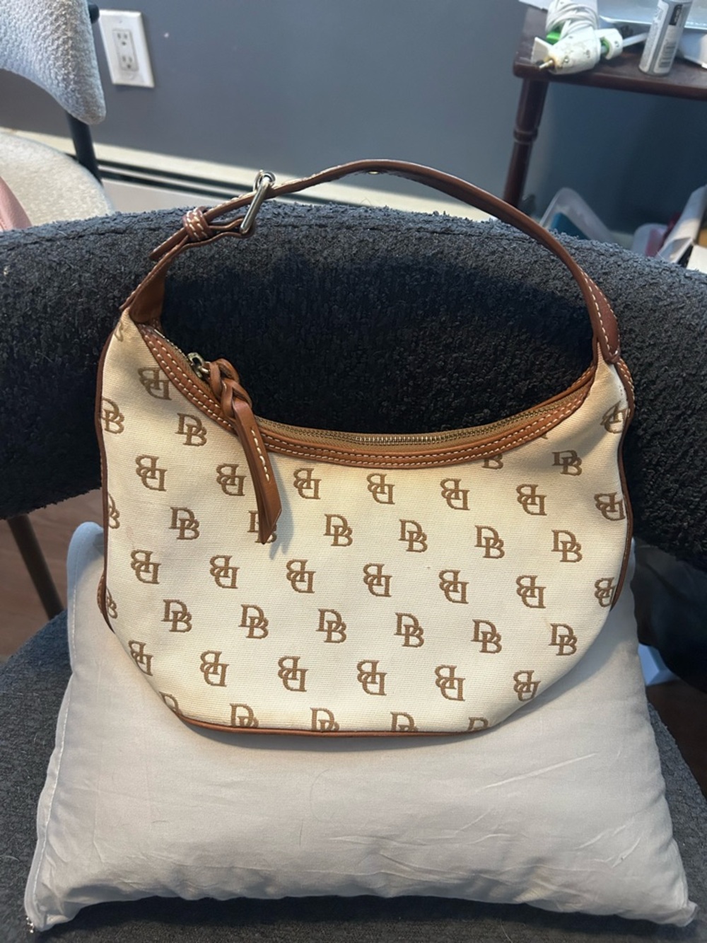 Vintage Dooney & Bourke Cream & Brown Signature-Print Shoulder Bag